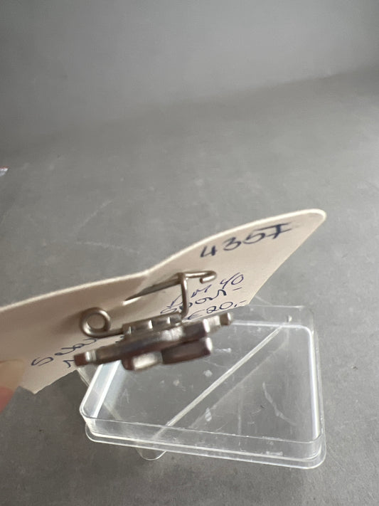 Østtysk DDR Medalje/Pin i æske. Original.