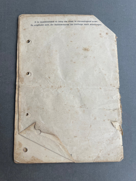 WW2 Dansk Rejsepas med tyske stempler. Original.