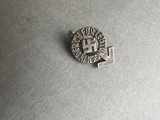 WW2 Tysk "HJ-Leistungsabzeichen" i Sølv. Miniature. Fremstiller RZM M1/34. Original.