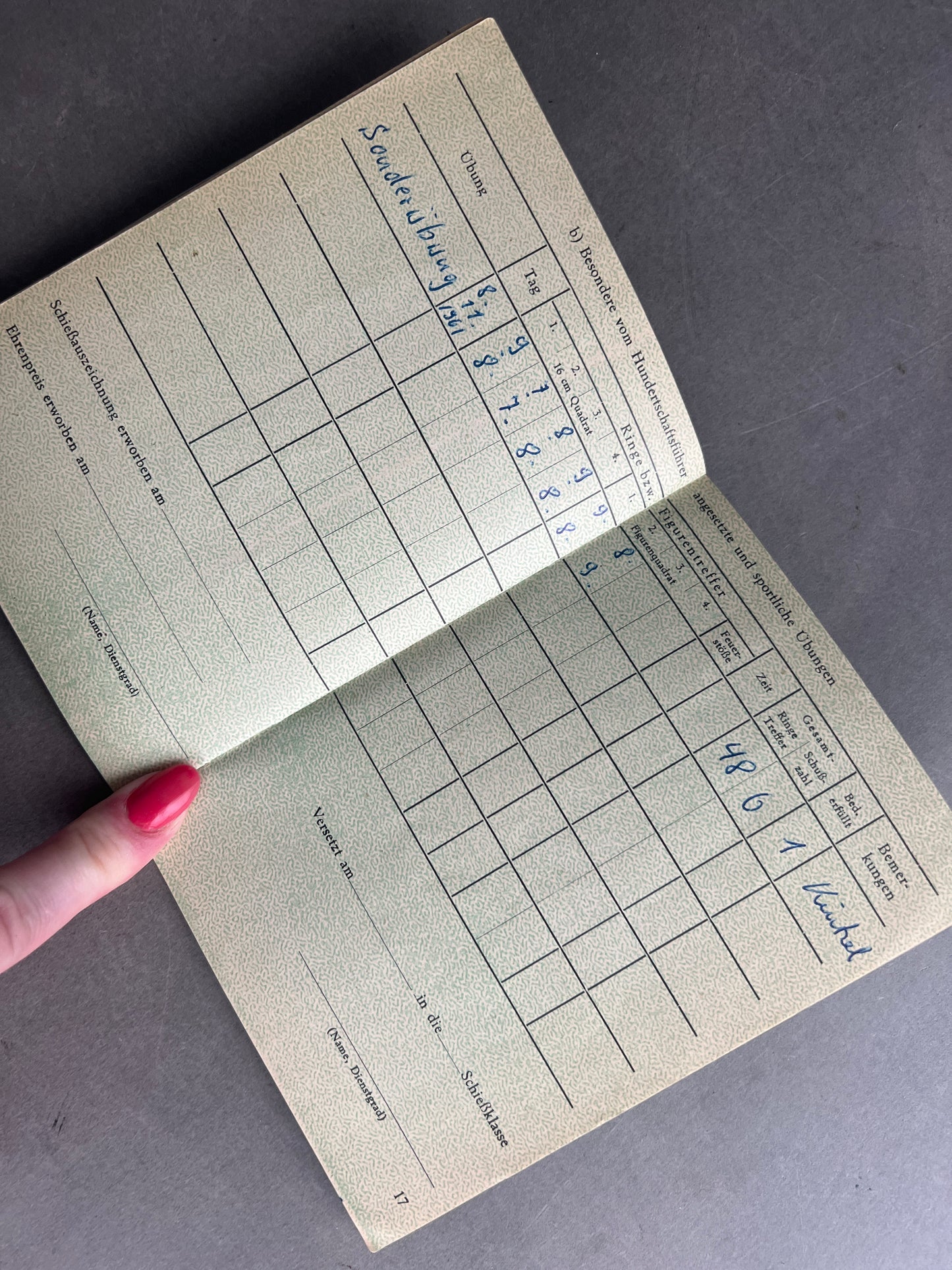 Vesttysk "Polizei Schiessbuch". Original.