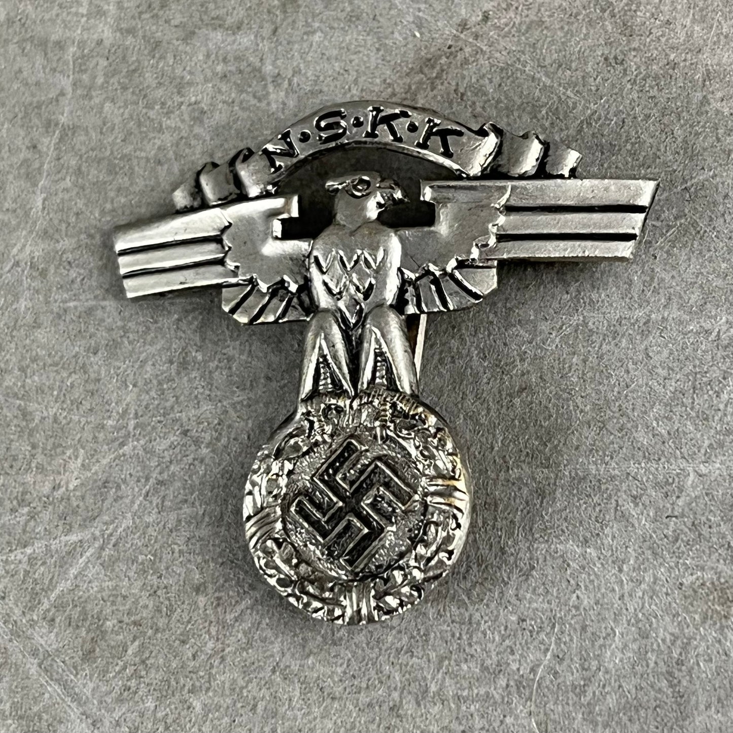 WW2 Tysk NSKK Kasketørn. Original.