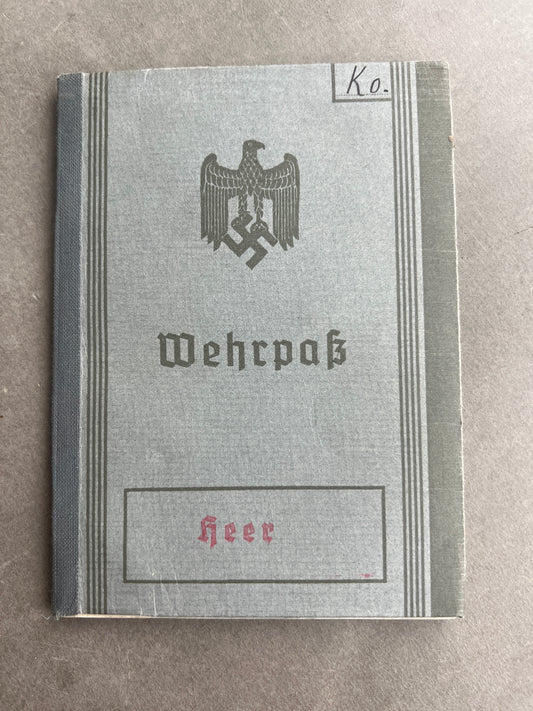 WW2 Tysk Wehrpass "Heer". Original.