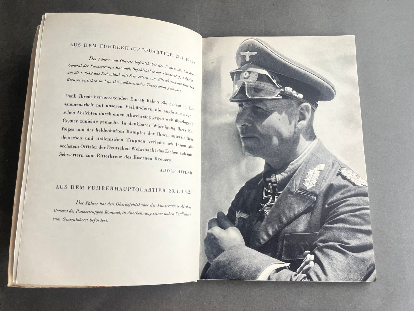 WW2 Tysk HJ Bog. Med Hilsen/Dedikation. Meget tyk. Original.