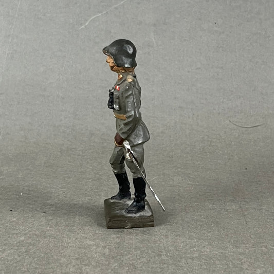 WW2 Tysk Lineol Legetøjssoldat. Original.