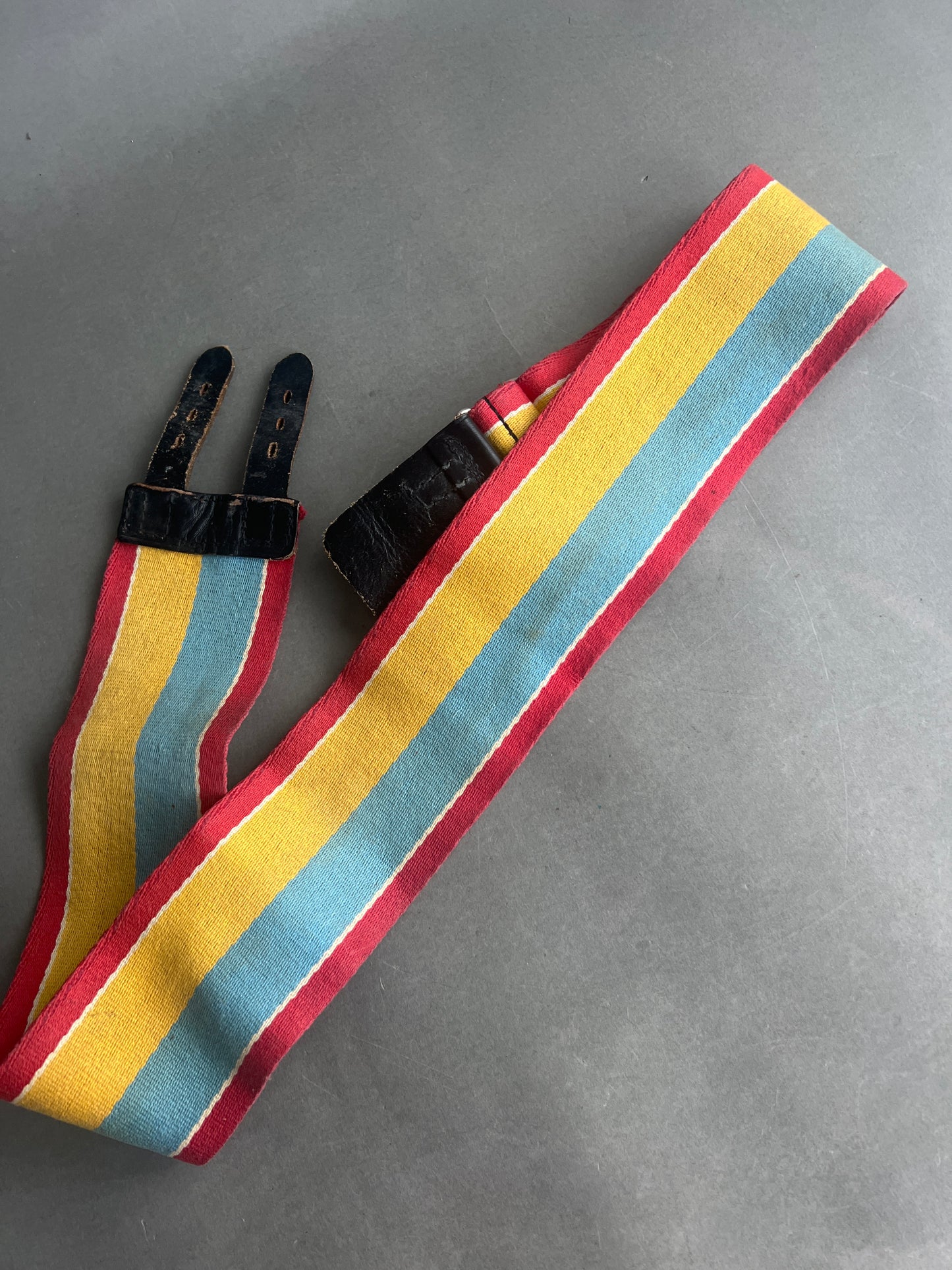 Nyere Dansk Militær Bælte. Original.