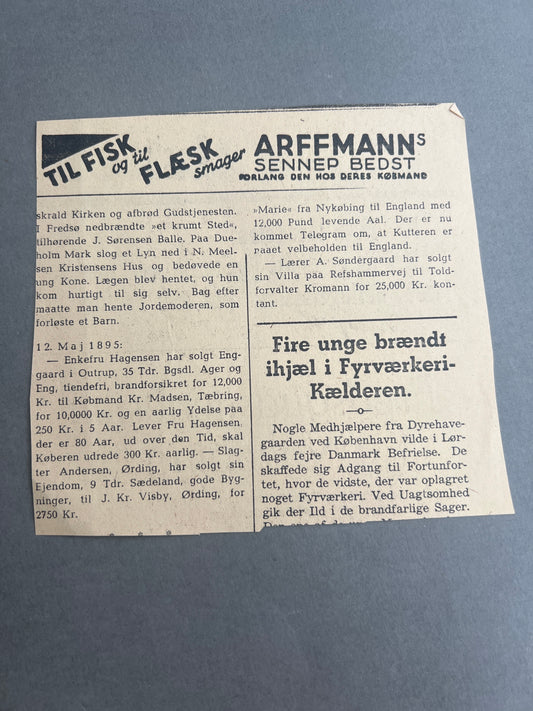 WW2 Dansk Avisudklip med Tysklands kapitulation 1945. Original.