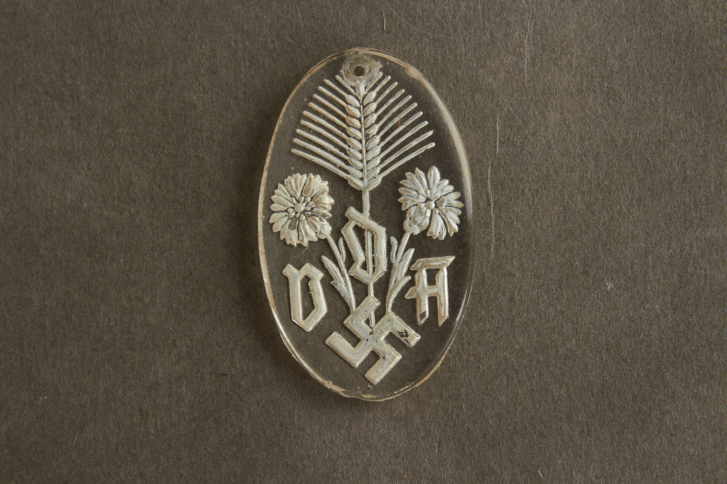 WW2 Tysk DDA Tinnie i Glas. Original.