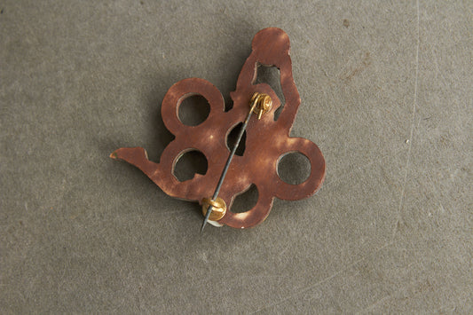 WW2 Tysk Olympiade Tinnie. Det ene ben er knækket. Original.