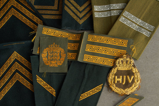 Blandet Danske Militær Mærker. Original.