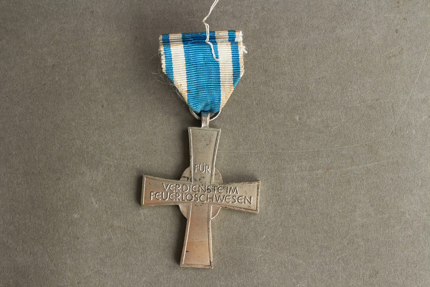 Vesttysk Bayersk "Bayerisches Feuerwehr-Ehrenkreuz" i Sølv Medalje. Original.