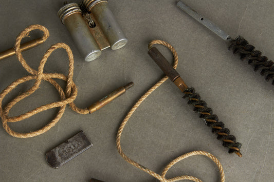 Norsk Militær Rensesæt til MP38u.40 fra 1950'erne. Original.