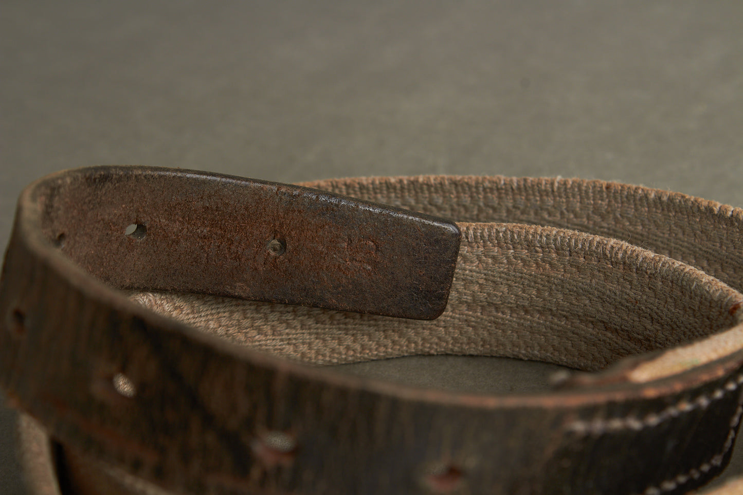 WW2 Tysk Kriegsmarine Daggert bælte. Mangler Ringene. Original.