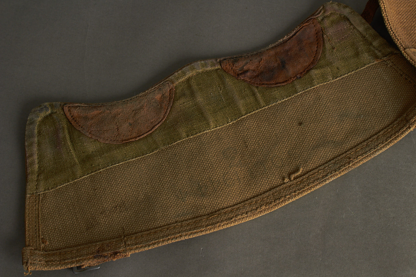 WW2 Engelske Gamacher fra 1944. Genbrugt i Danmark. Original.