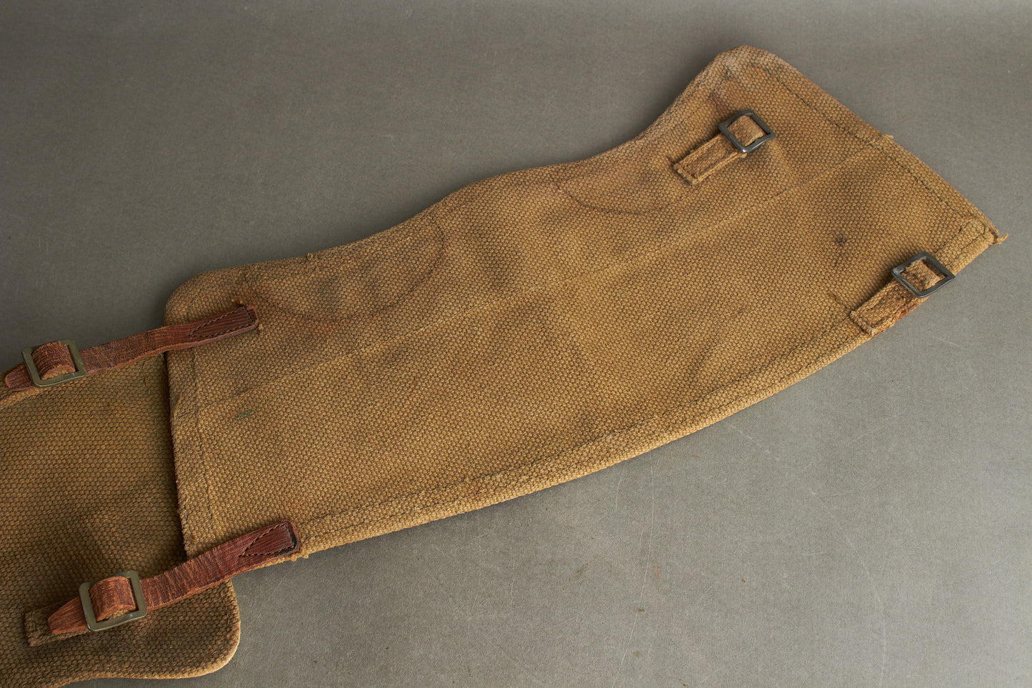 WW2 Engelske Gamacher fra 1944. Genbrugt i Danmark. Original.