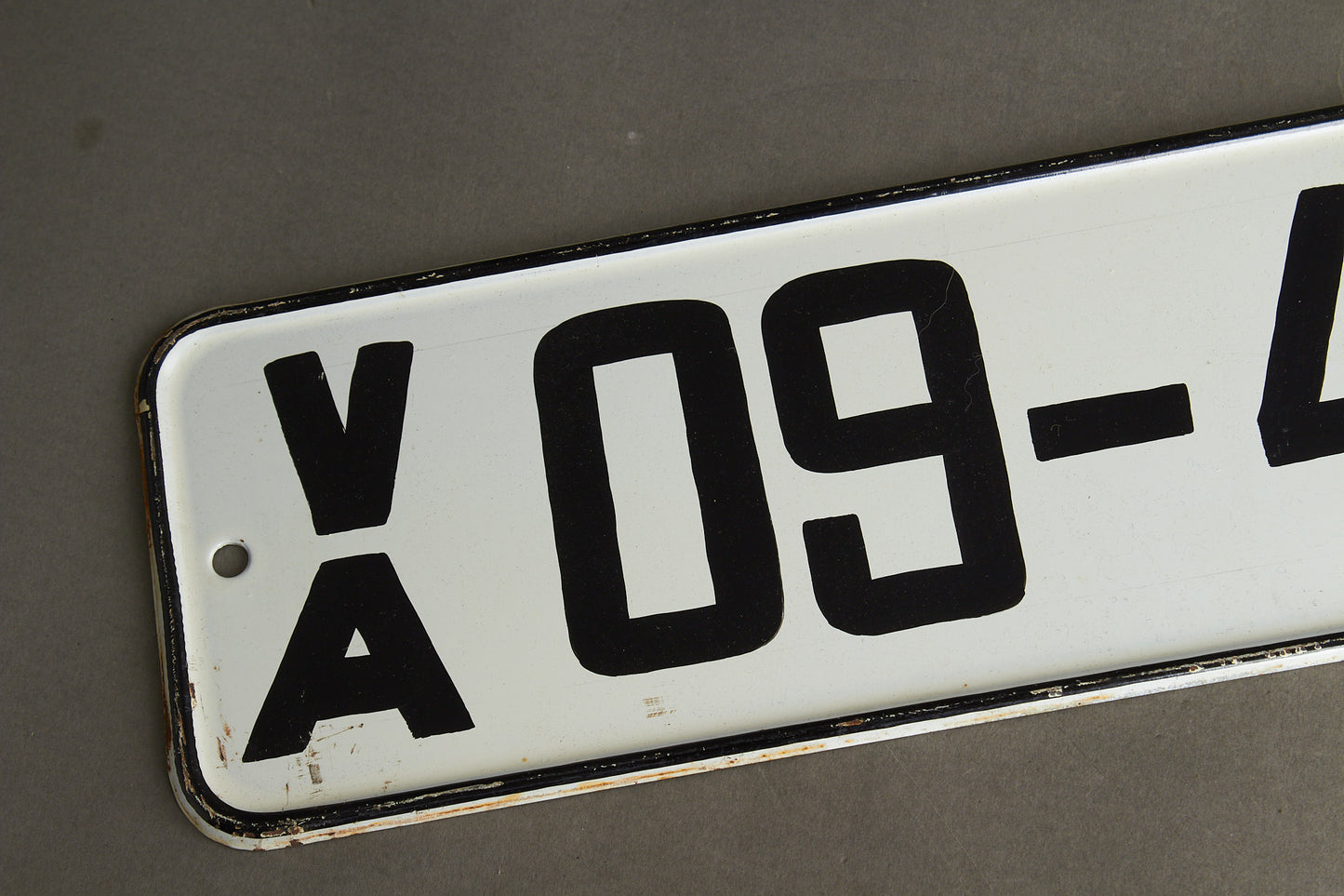 Østtysk DDR "Volksarmee" Militær Nummerplade. Original.