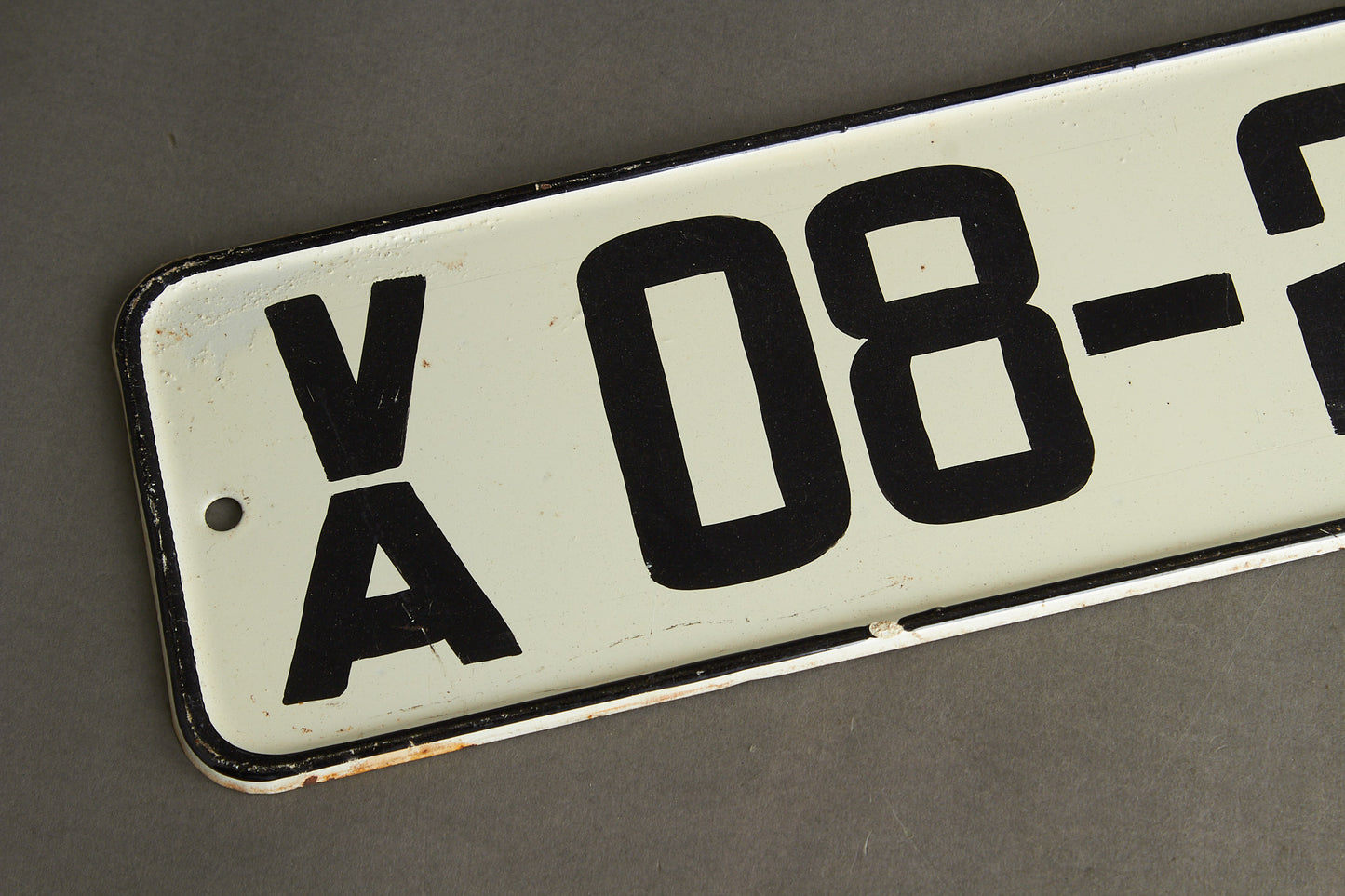 Østtysk DDR "Volksarmee" Militær Nummerplade. Original.