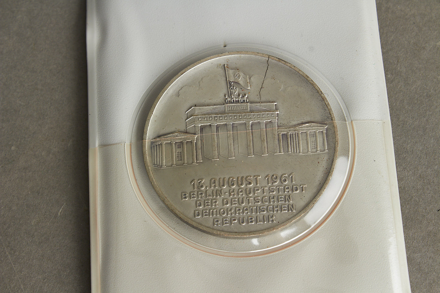 Østtysk DDR VA "Volksarmee" medaille. Original.