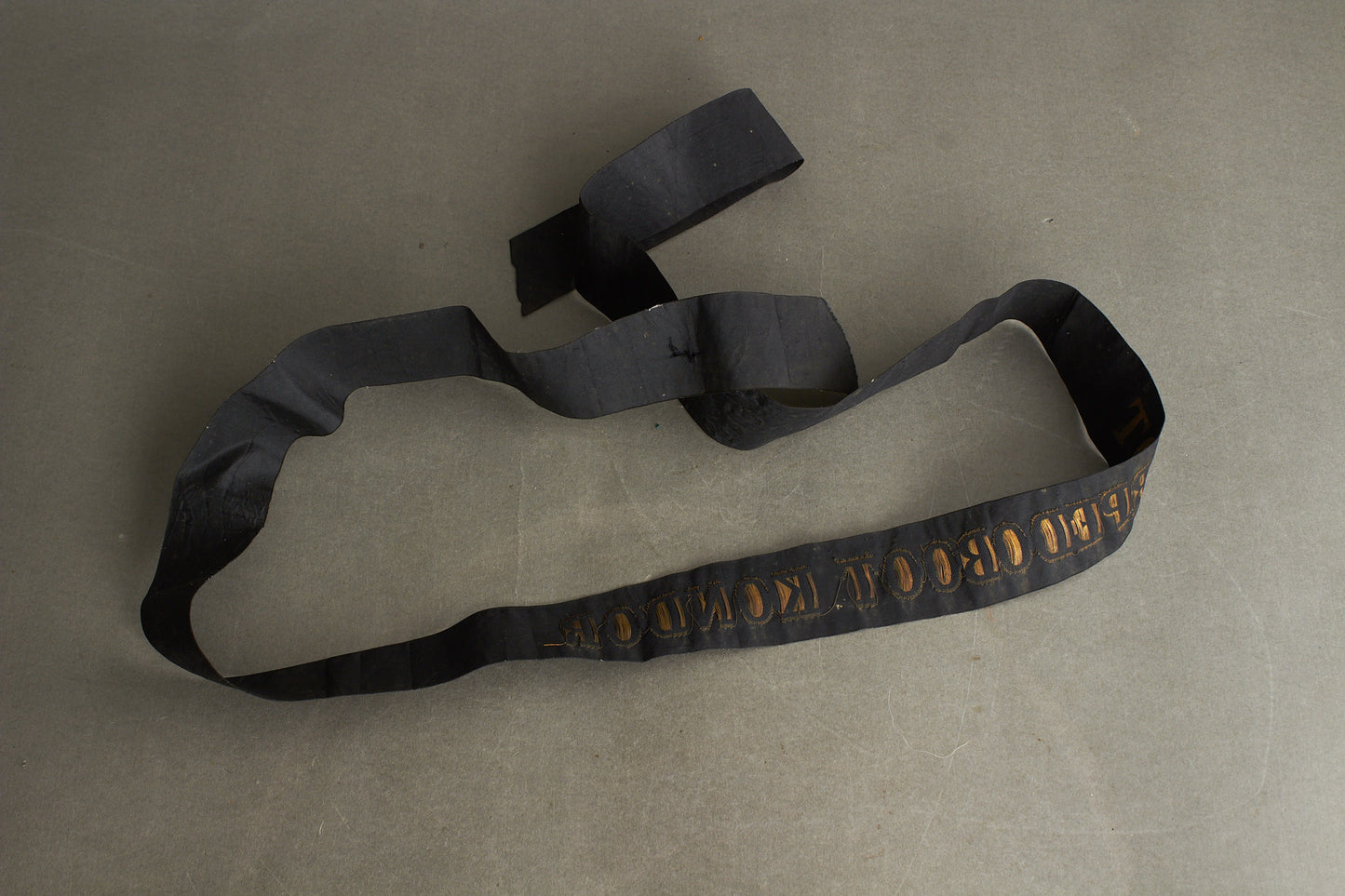 WW2 Tysk Kriegsmarine/Reichsmarine "Torpedoboot-Kondor" Matros Huebånd. Original.