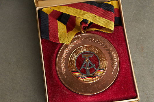 Østtysk DDR Medalje. Original.