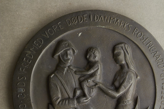 WW2 Dansk 5. Maj 1945 Platte. Original.