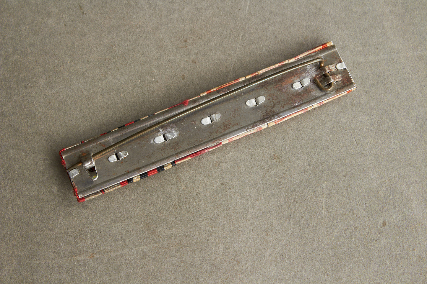 WW1/WW2 Tysk Spange. Stor, 6 bånd. Original.