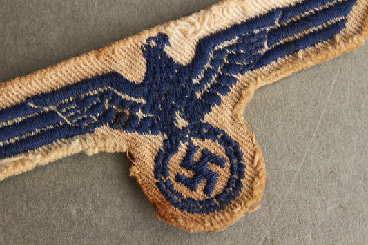 WW2 Tysk Kriegsmarine Matros Brystørn. Har været påsyet uniform. Original.