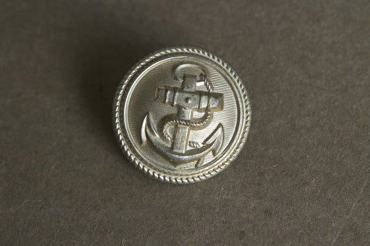 WW2 Tysk Kriegsmarine Administration Uniformsknap. Original.