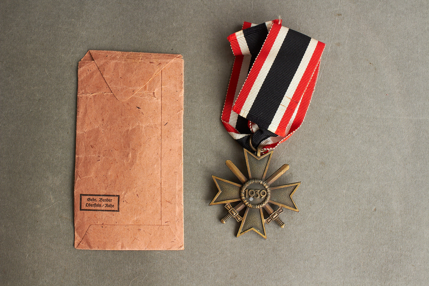 WW2 Tysk Kriegsverdienstkreuz 2. Klasse m. sværd i pose. Original.