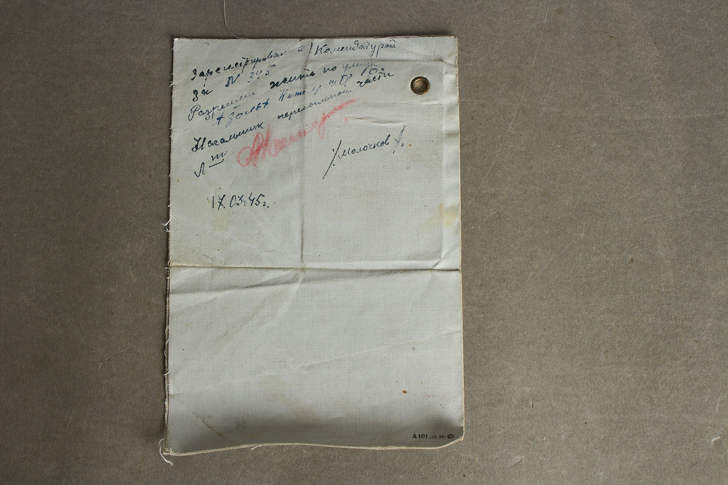 WW2 Tysk "Kennkarte". Pænt udfyldt. Original.