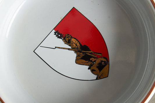 Ældre Dansk Militær Askebæger med Landsoldaten. Original.