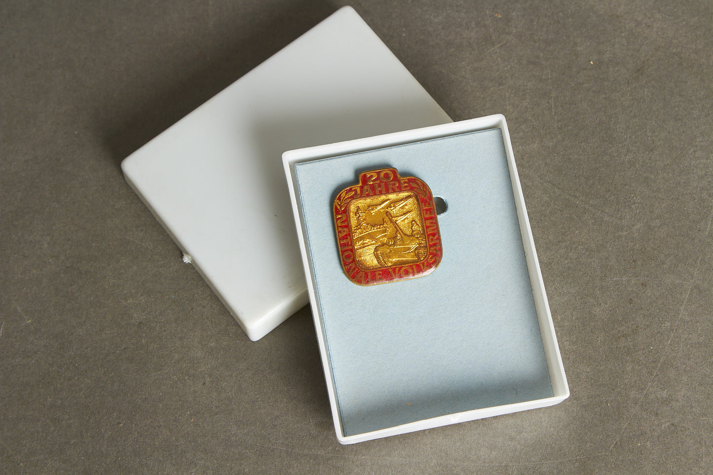Østtysk DDR Pin/Emblem. Original.