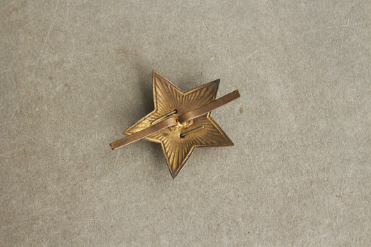 WW2 Russisk Rød Stjerne til Kasket/Hue. Original.