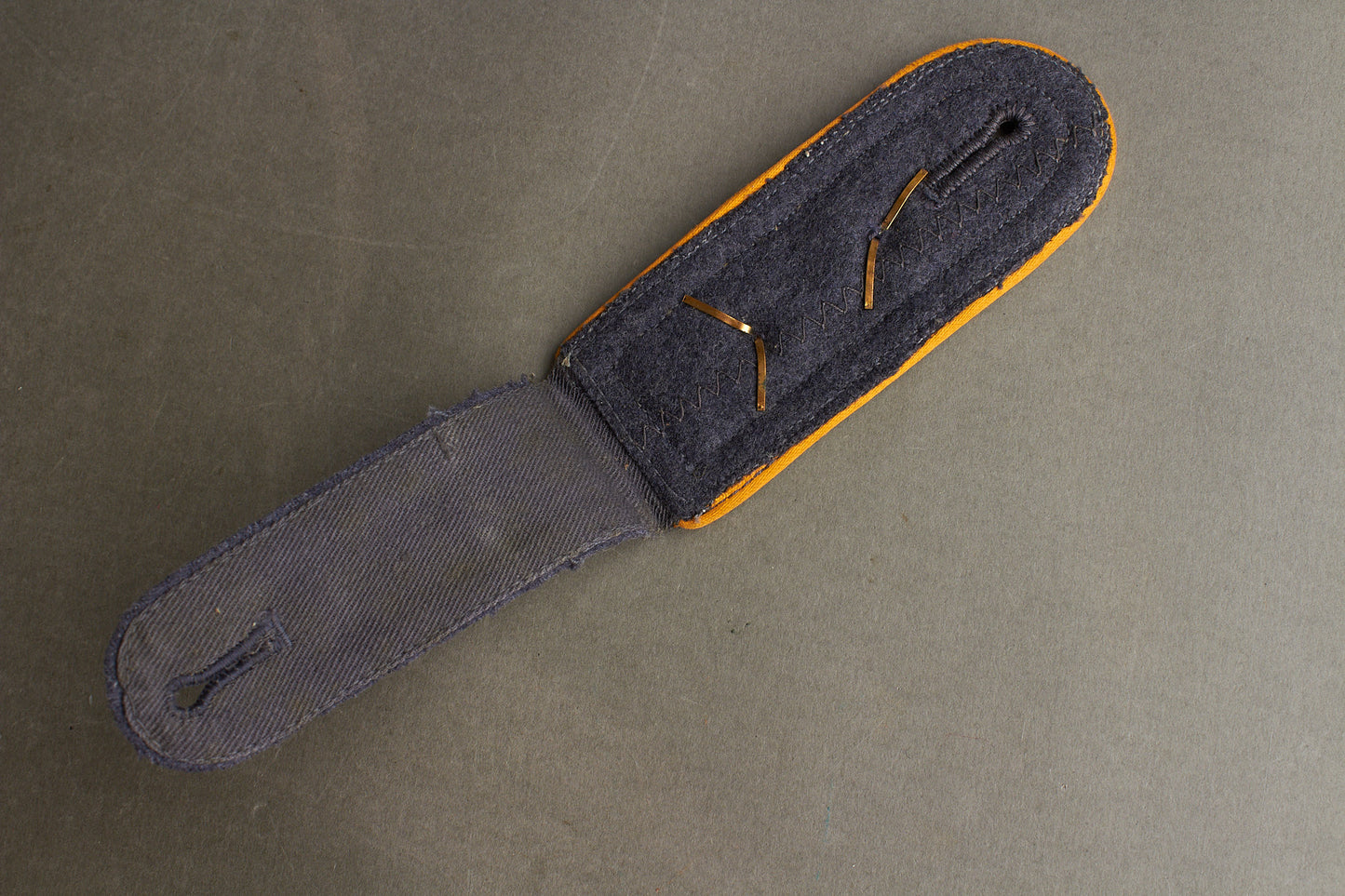 WW2 Tysk Luftwaffe Underofficer Skulderstrop for flyvende personel. Original.