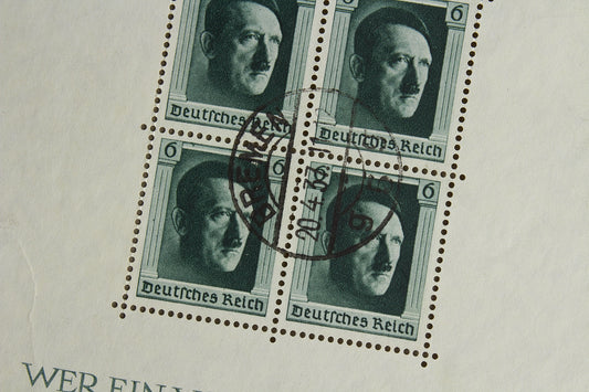 WW2 Tysk "AH" Frimærker på ark. Original.