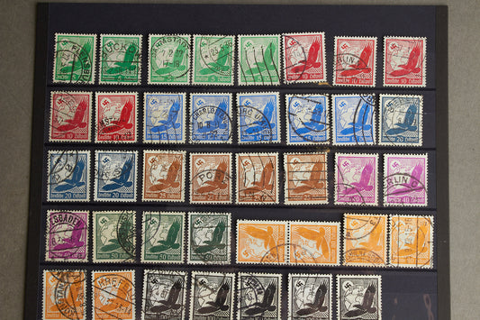 WW2 Tysk Lot af Frimærker. Flere gode og sjældne. 46 stk. Original.