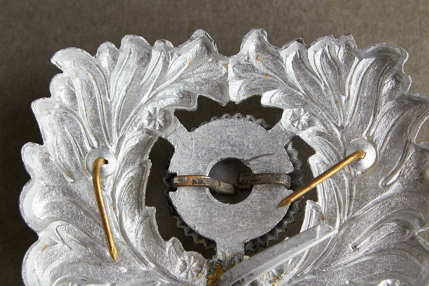 WW2 Tysk Zolldienst Kasketmærke. Original.