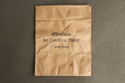 WW2 Tysk Mutterkreuz i Bronze Pose. Original.