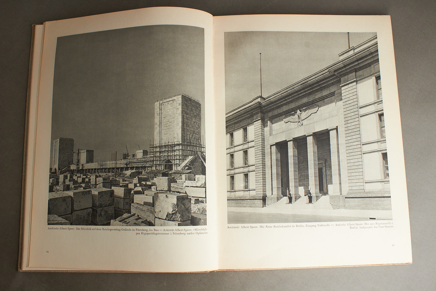 WW2 Tysk/Dansk Nazistisk udgivelse "Moderne Tysk Arkitektur". En af de bedre. A4-størrelse. Original.