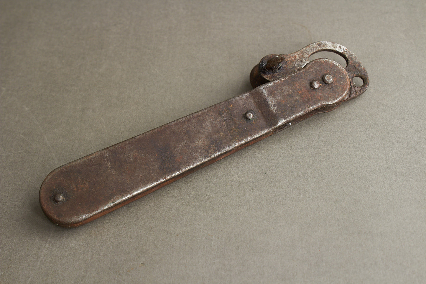 WW2 Tysk Heer Udleveret dåseåbner. Original.
