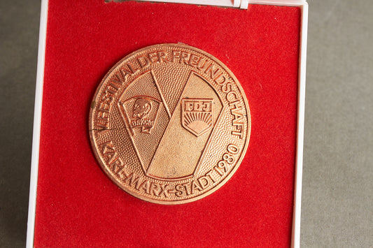 Østtysk DDR "Mønt" i Æske. Original.