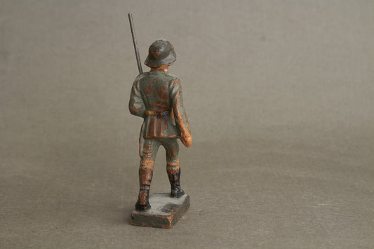 WW2 Tysk Lineol Legetøjssoldat. Original.