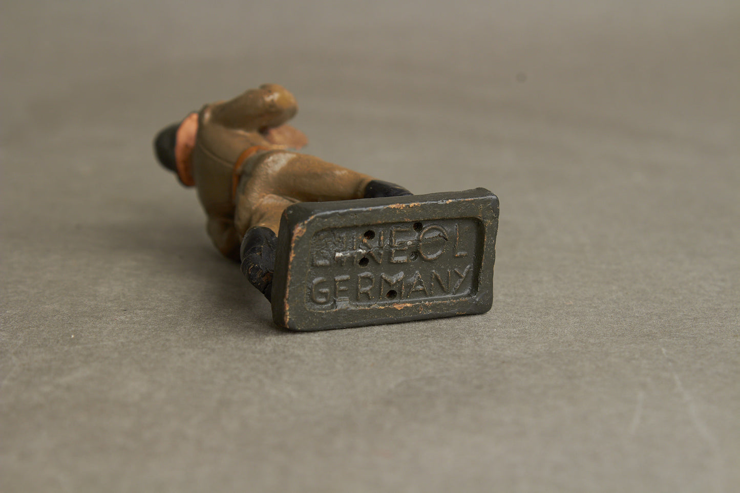 WW2 Tysk Lineol Legetøjssoldat. Original.