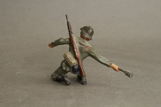 WW2 Tysk Lineol Legetøjssoldat. Original.
