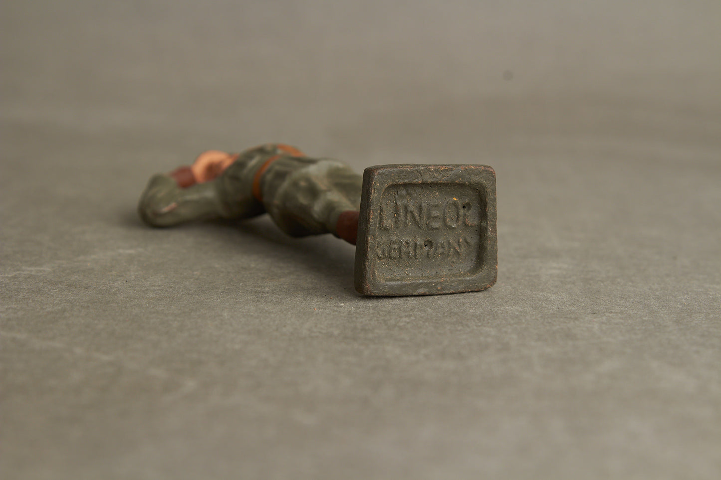 WW2 Tysk Lineol Legetøjssoldat. Original.