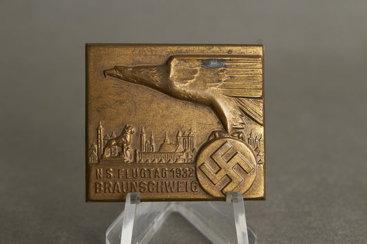 WW2 Tysk Tidlig "N.S. Flugtag 1932" Tinnie. Sjælden. Original.