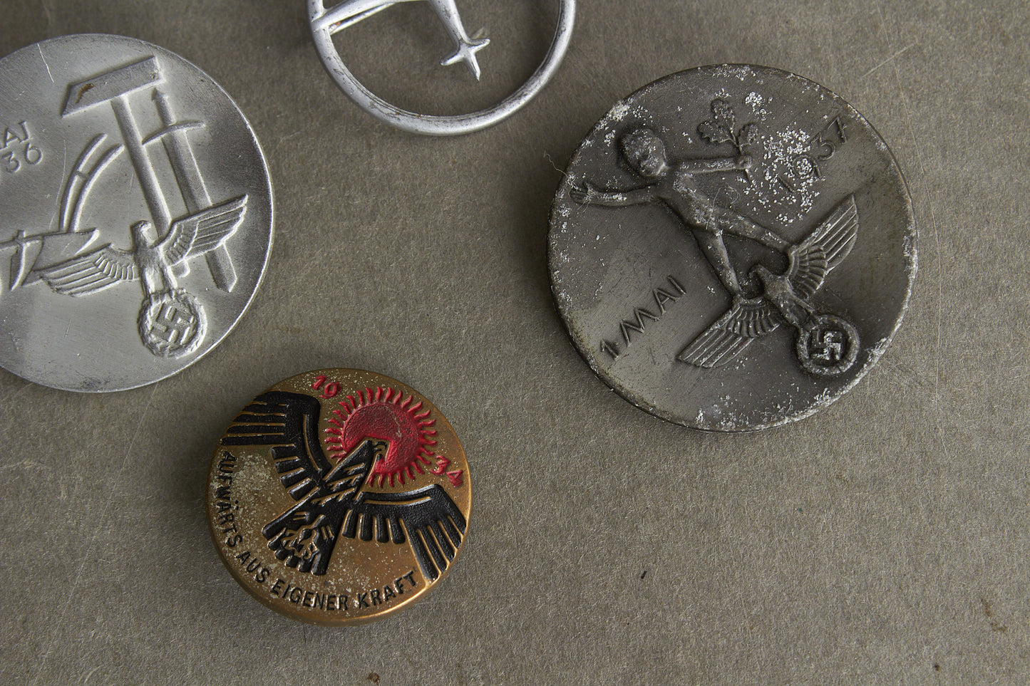 WW2 Tysk Blandet Lot Tinnies. Original.