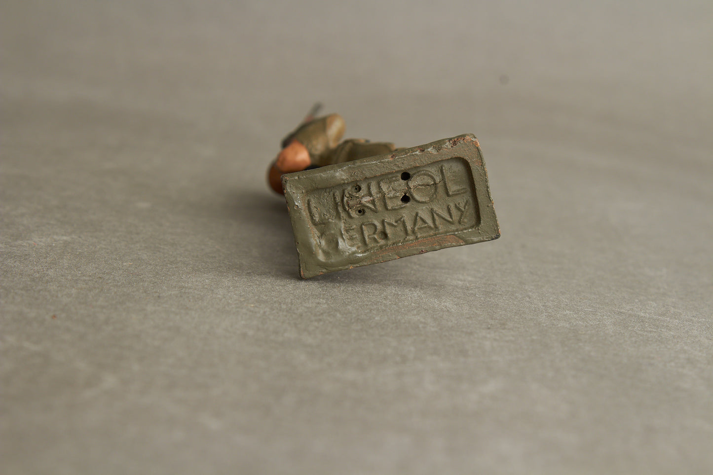 WW2 Tysk Lineol Legetøjssoldat. Original.