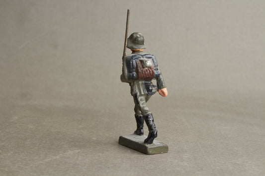 WW2 Tysk Lineol Legetøjssoldat. Original.