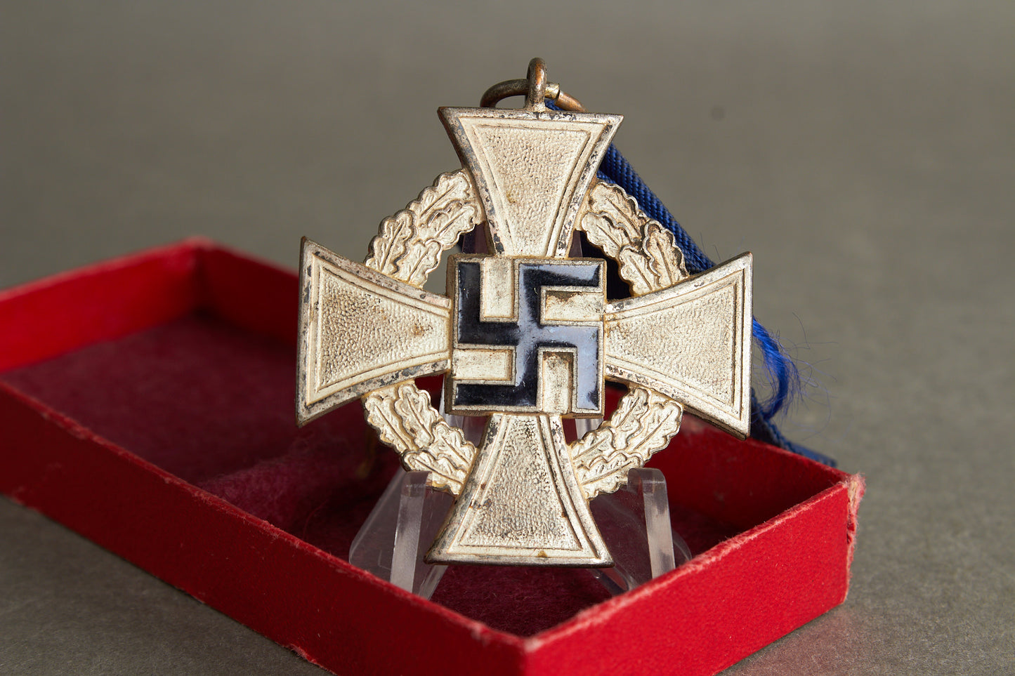 WW2 Tysk Treudienst 25 år i æske. Original.