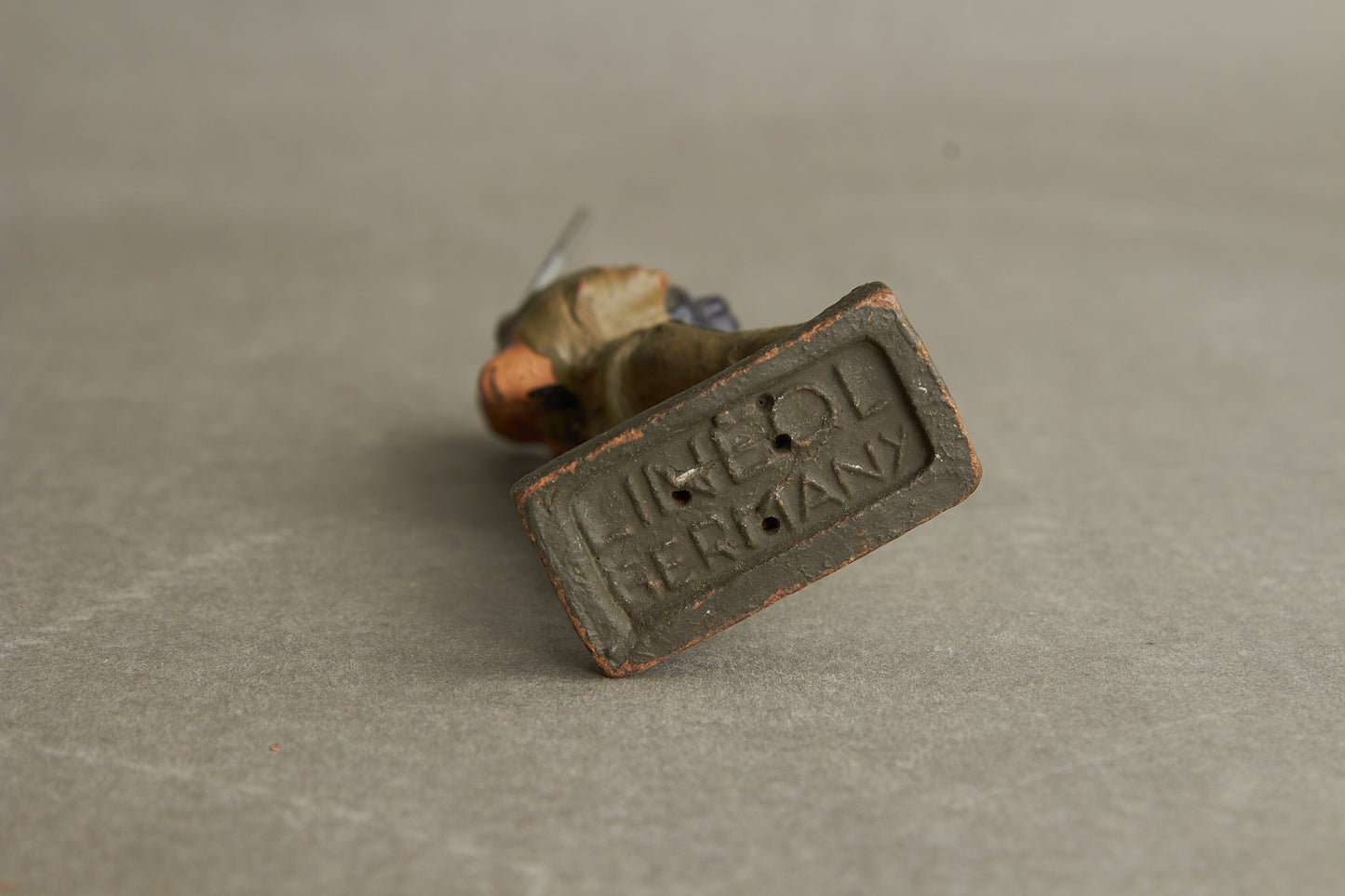 WW2 Tysk Lineol Legetøjssoldat. Original.